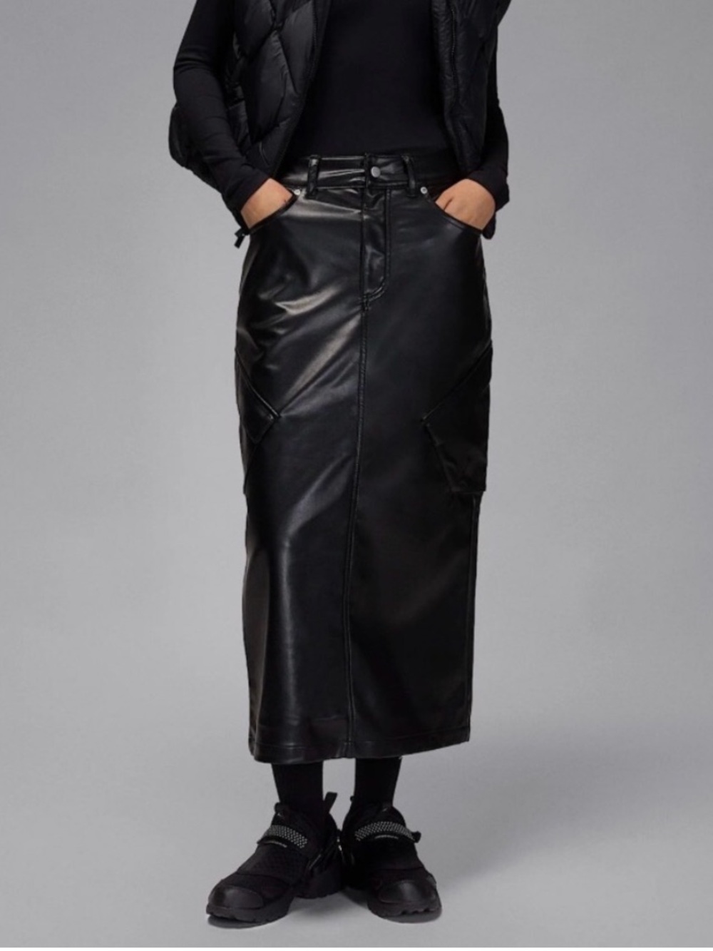 Jordan Flight Chicago Women’s Black Faux Leather Skirt(lO0583-010) Size 2